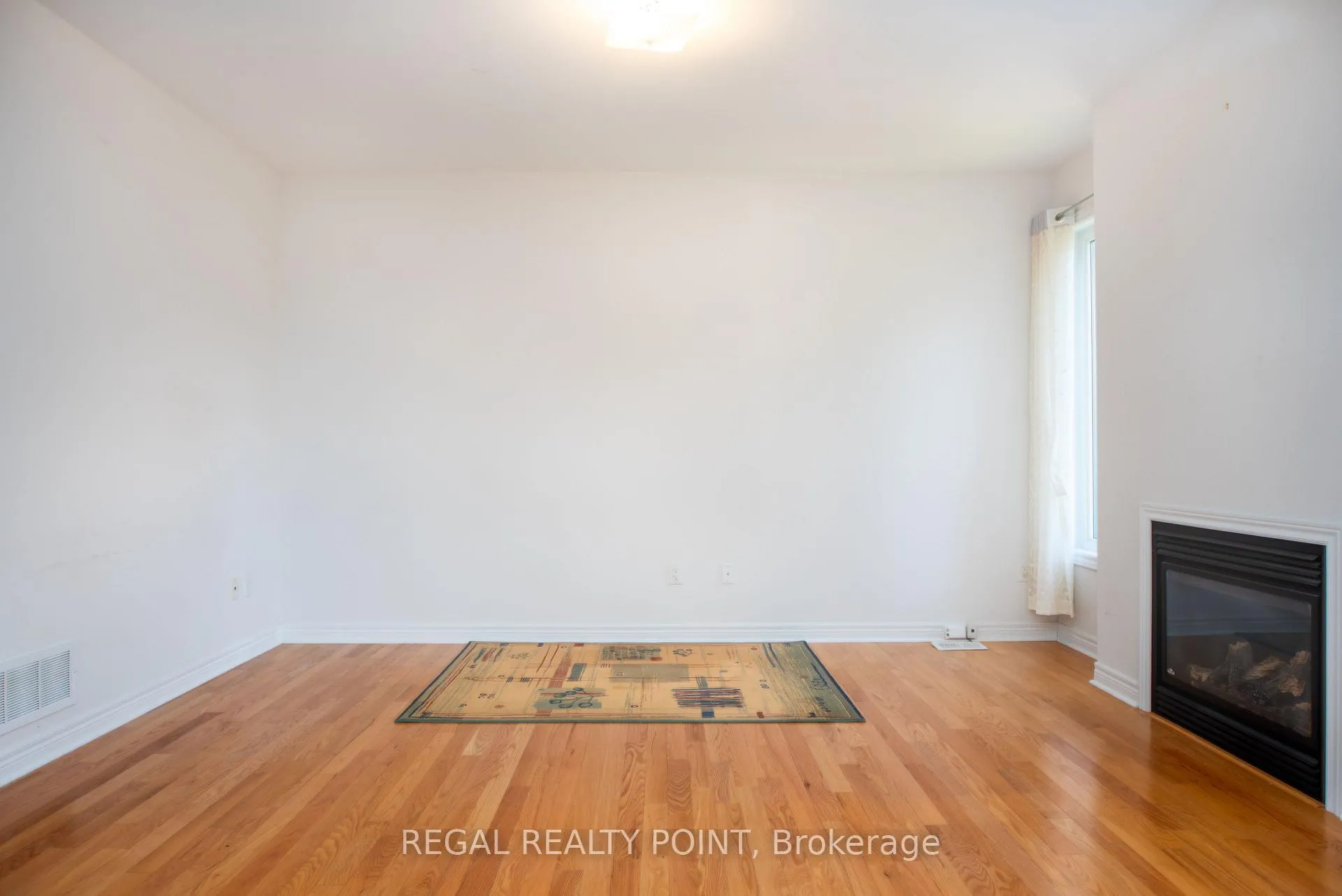 Photo 4 of 69 Maria Road, Markham, Wismer — HOMEH