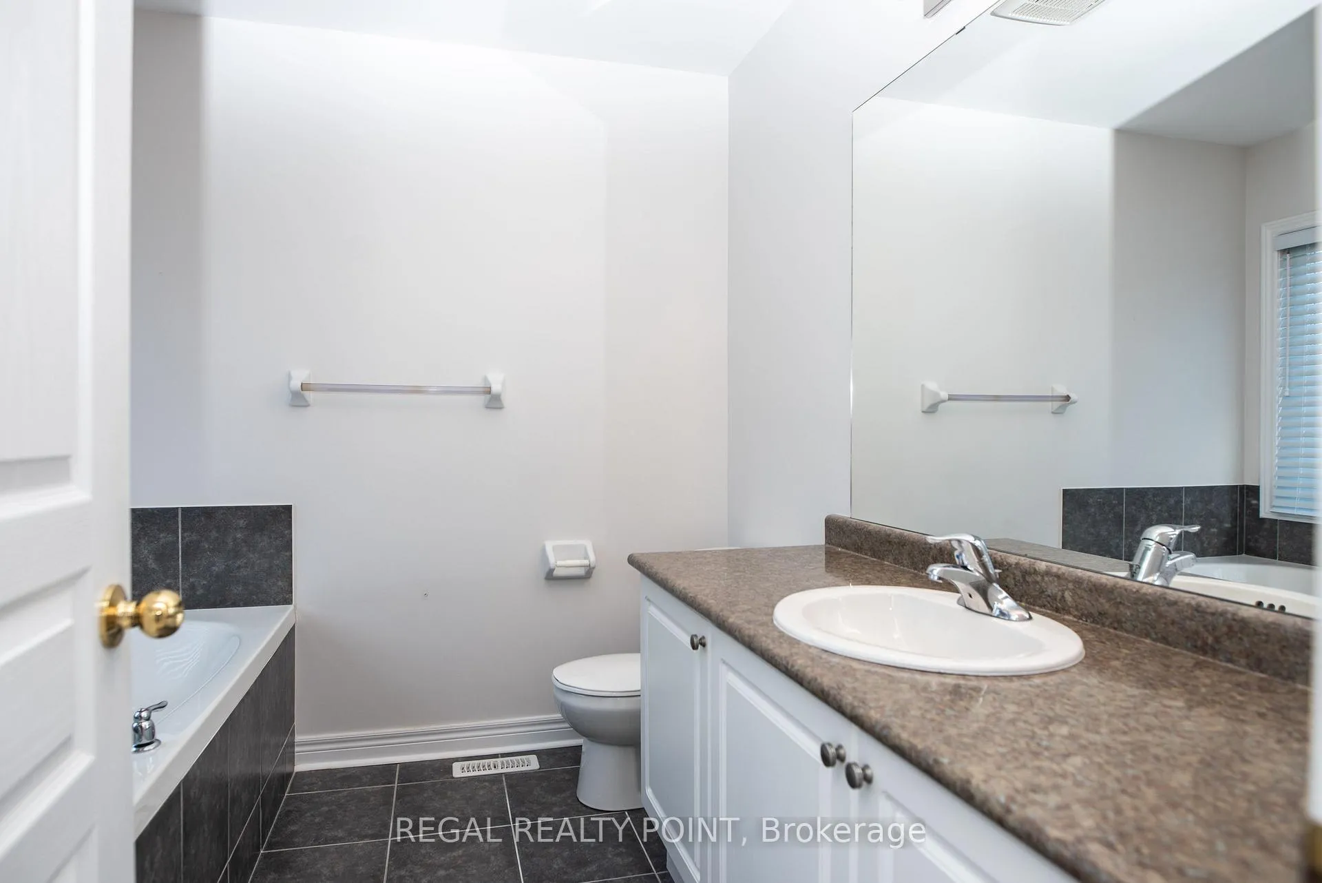 Photo 8 of 69 Maria Road, Markham, Wismer — HOMEH