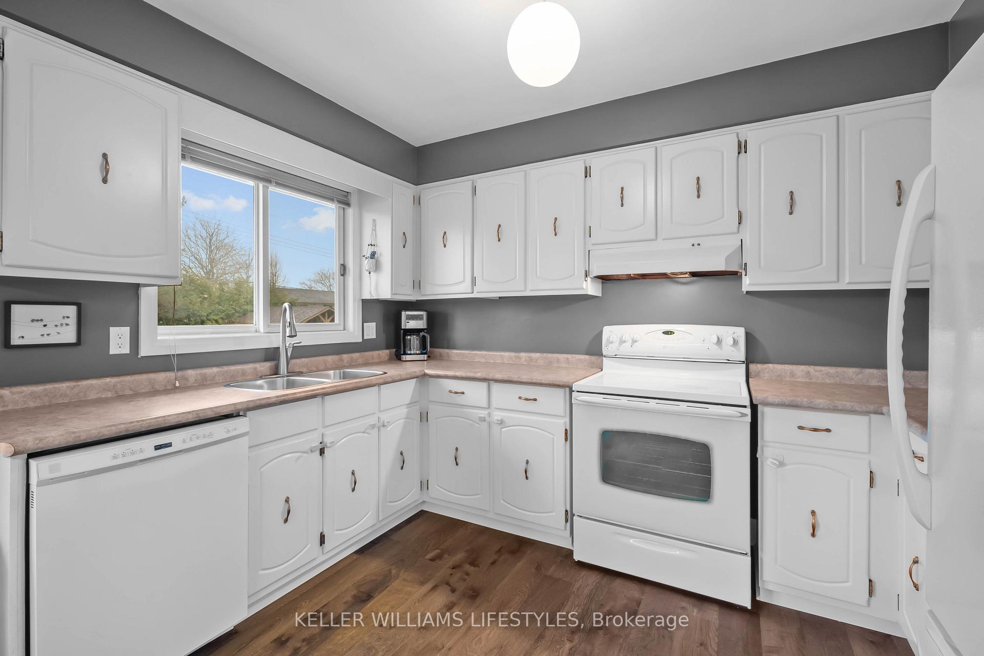 Photo 15 of 273 Churchill Drive, South Huron, Exeter — HOMEH