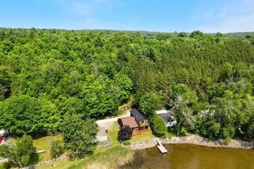 Photo 3 of 185 Maple Hollow Drive, Lanark Highlands, Lanark Highlands (Dalhousie) Twp — HOMEH