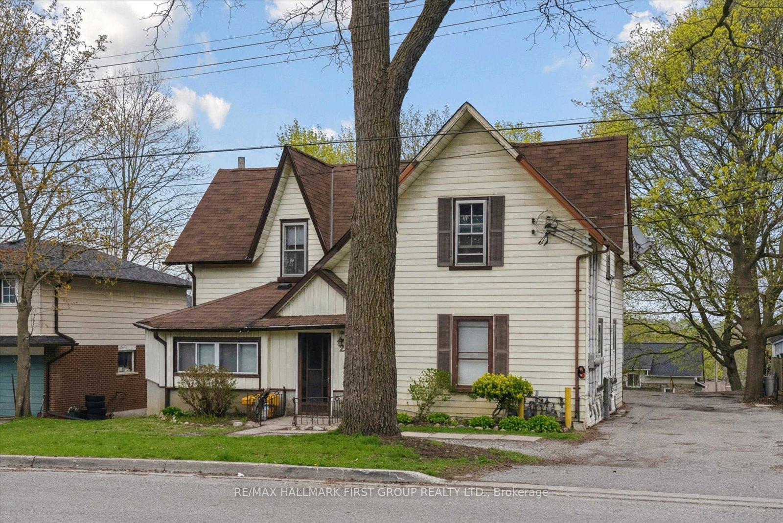 Front of 219 Cochrane Street