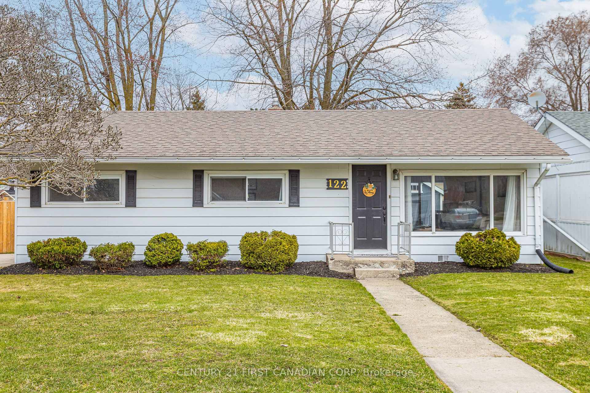 Photo 2 of 122 Huron Street E, South Huron, Exeter — HOMEH