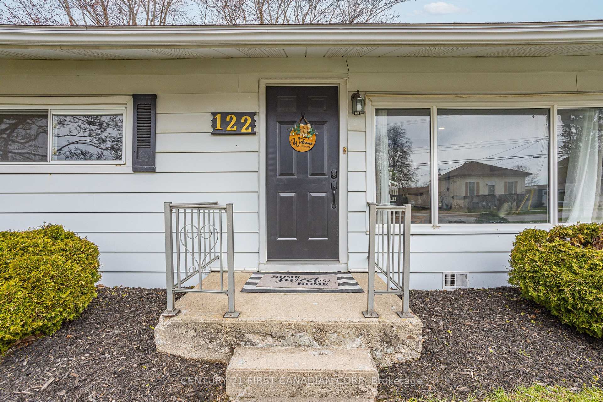 Photo 4 of 122 Huron Street E, South Huron, Exeter — HOMEH