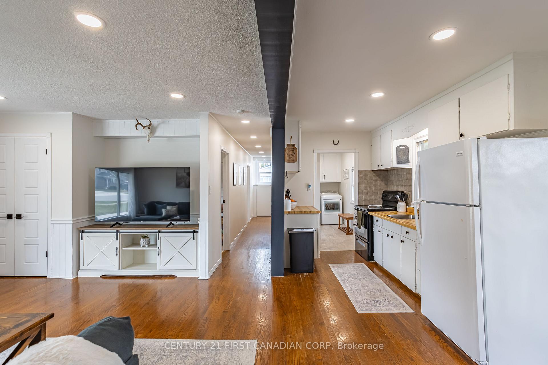 Photo 12 of 122 Huron Street E, South Huron, Exeter — HOMEH