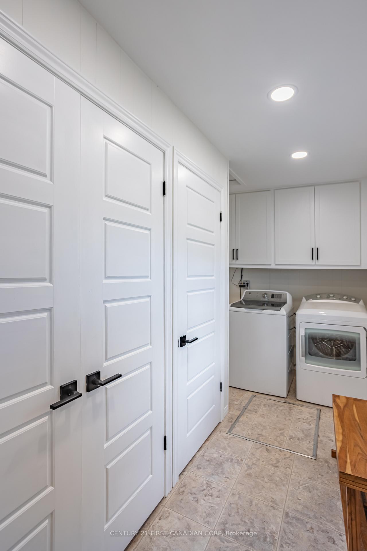 Photo 18 of 122 Huron Street E, South Huron, Exeter — HOMEH