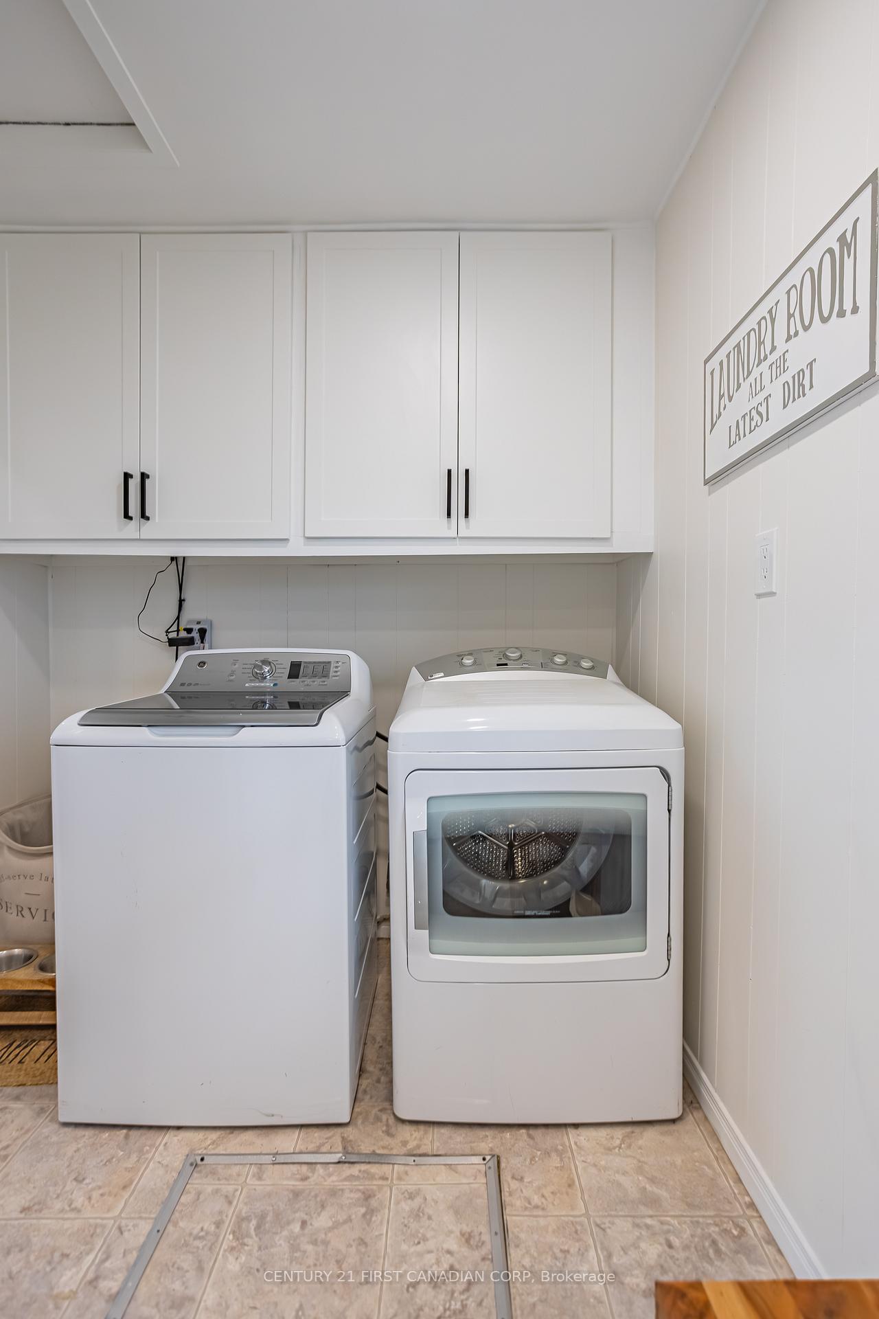 Photo 19 of 122 Huron Street E, South Huron, Exeter — HOMEH