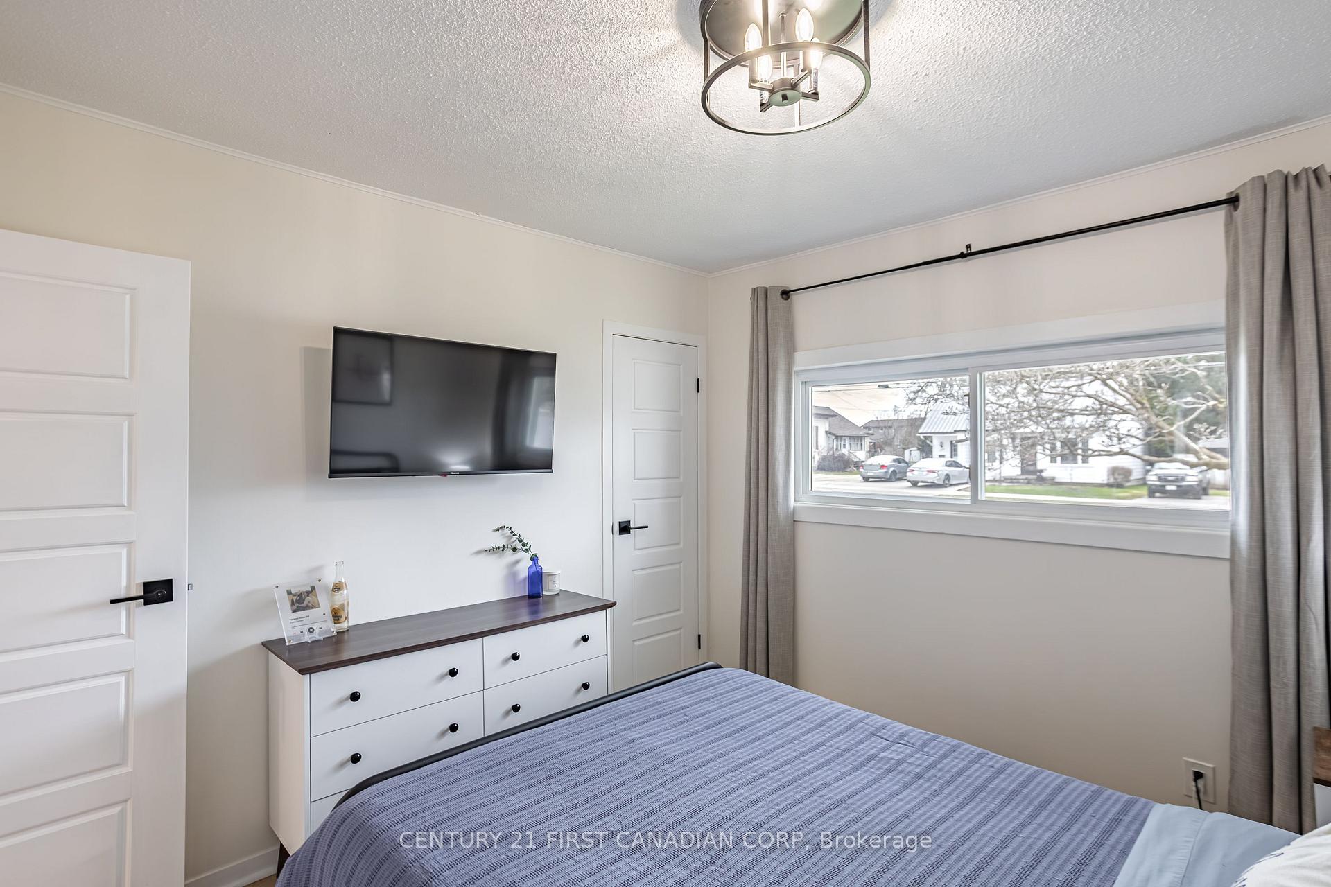 Photo 25 of 122 Huron Street E, South Huron, Exeter — HOMEH