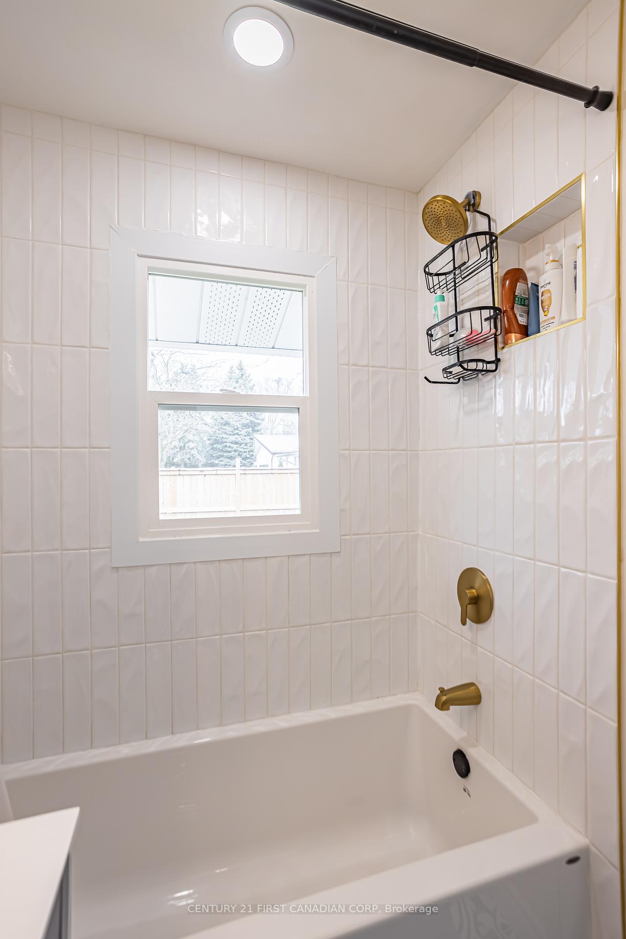 Photo 28 of 122 Huron Street E, South Huron, Exeter — HOMEH