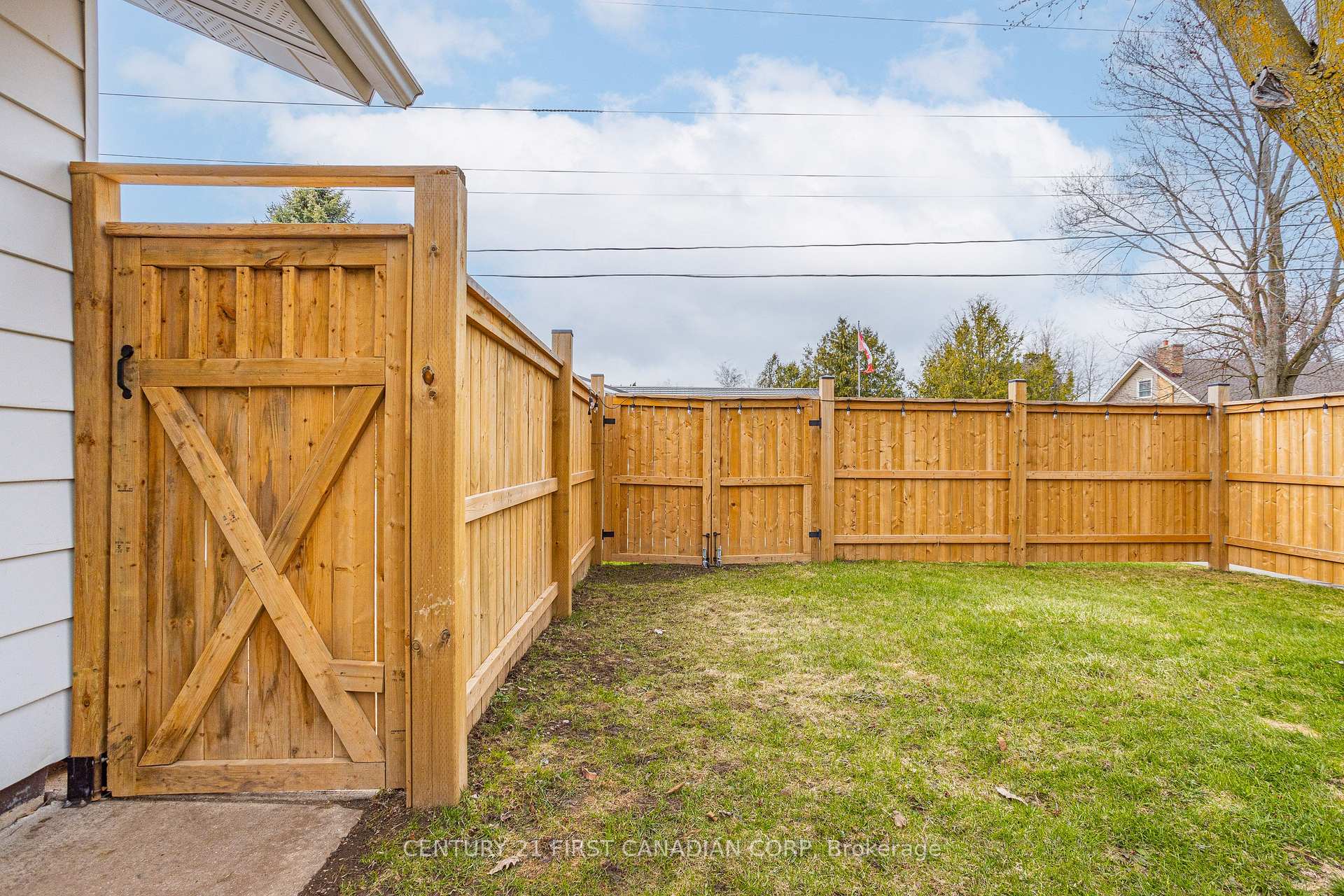 Photo 33 of 122 Huron Street E, South Huron, Exeter — HOMEH