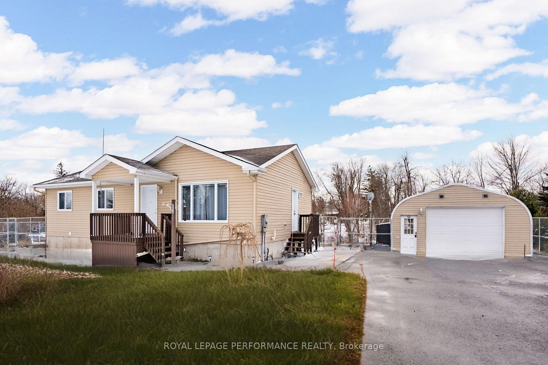 Front of 4888 Mcmartin Street S