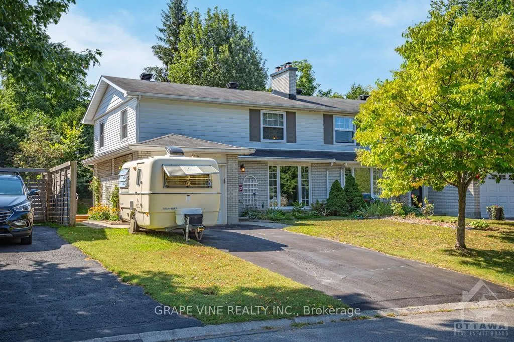 Photo 2 of 34 Lindhurst Crescent, Ottawa, Briargreen — HOMEH