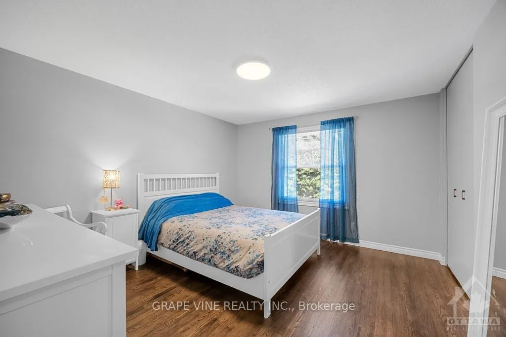 Photo 14 of 34 Lindhurst Crescent, Ottawa, Briargreen — HOMEH