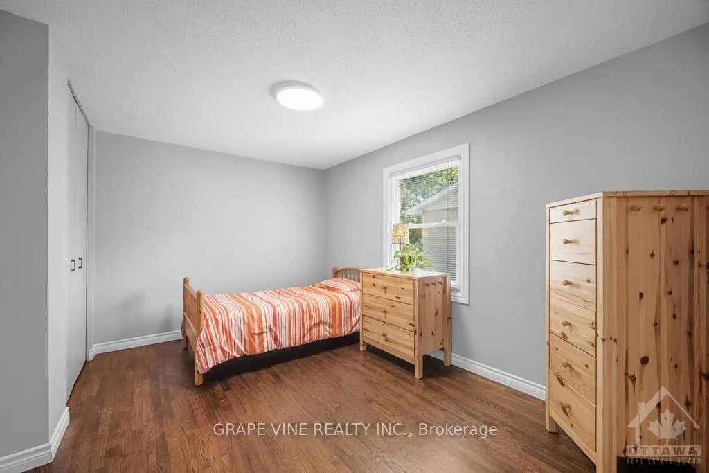 Photo 20 of 34 Lindhurst Crescent, Ottawa, Briargreen — HOMEH