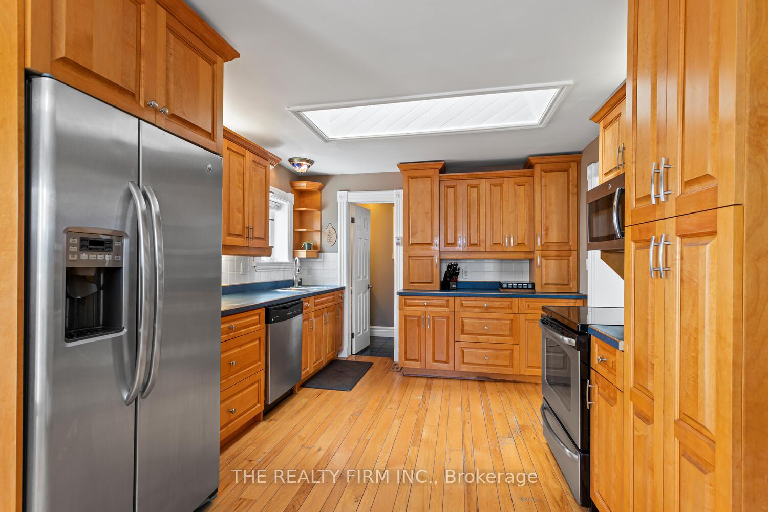 Photo 11 of 313 Carling Street, South Huron, Exeter — HOMEH