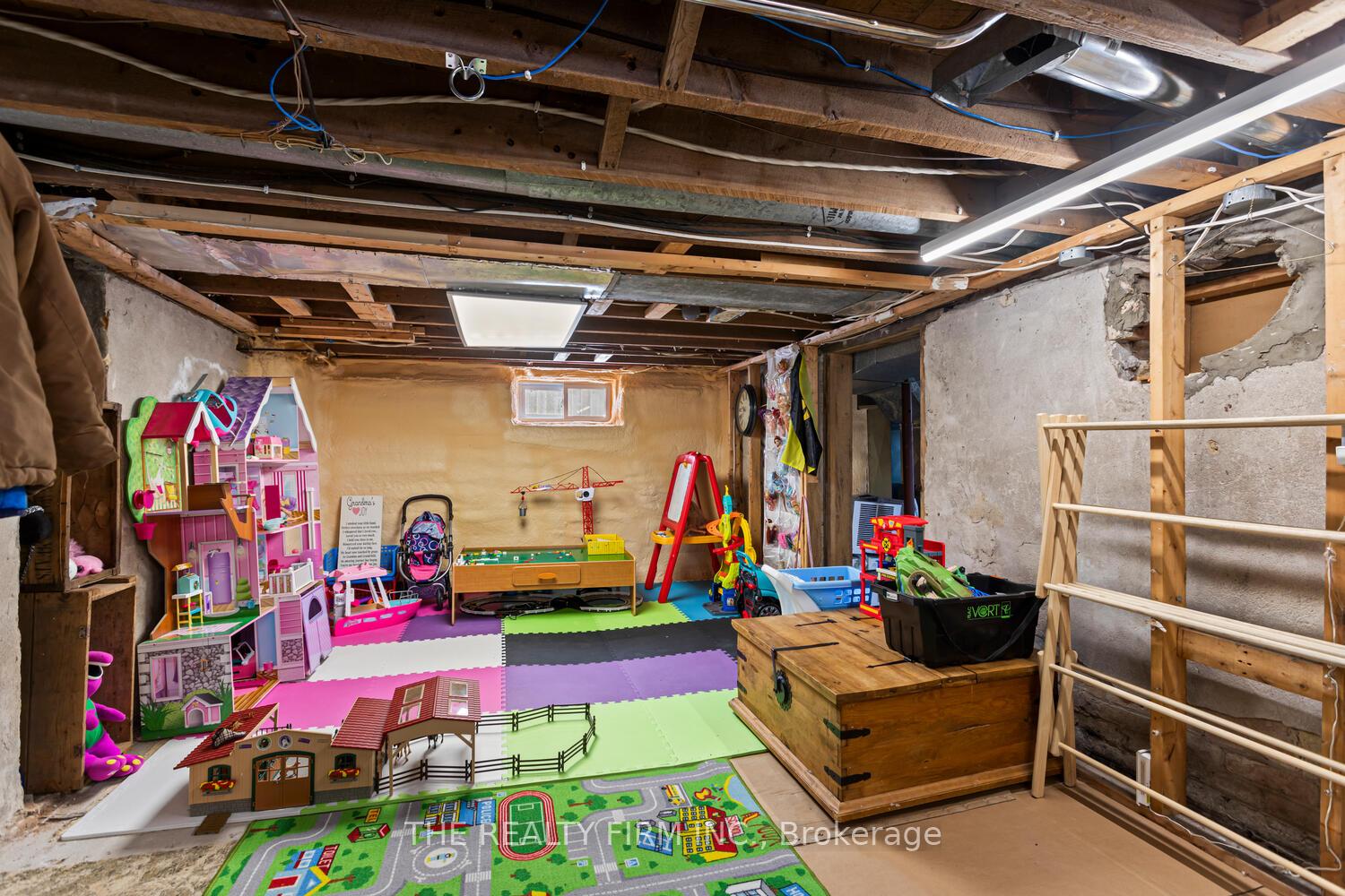Photo 32 of 313 Carling Street, South Huron, Exeter — HOMEH