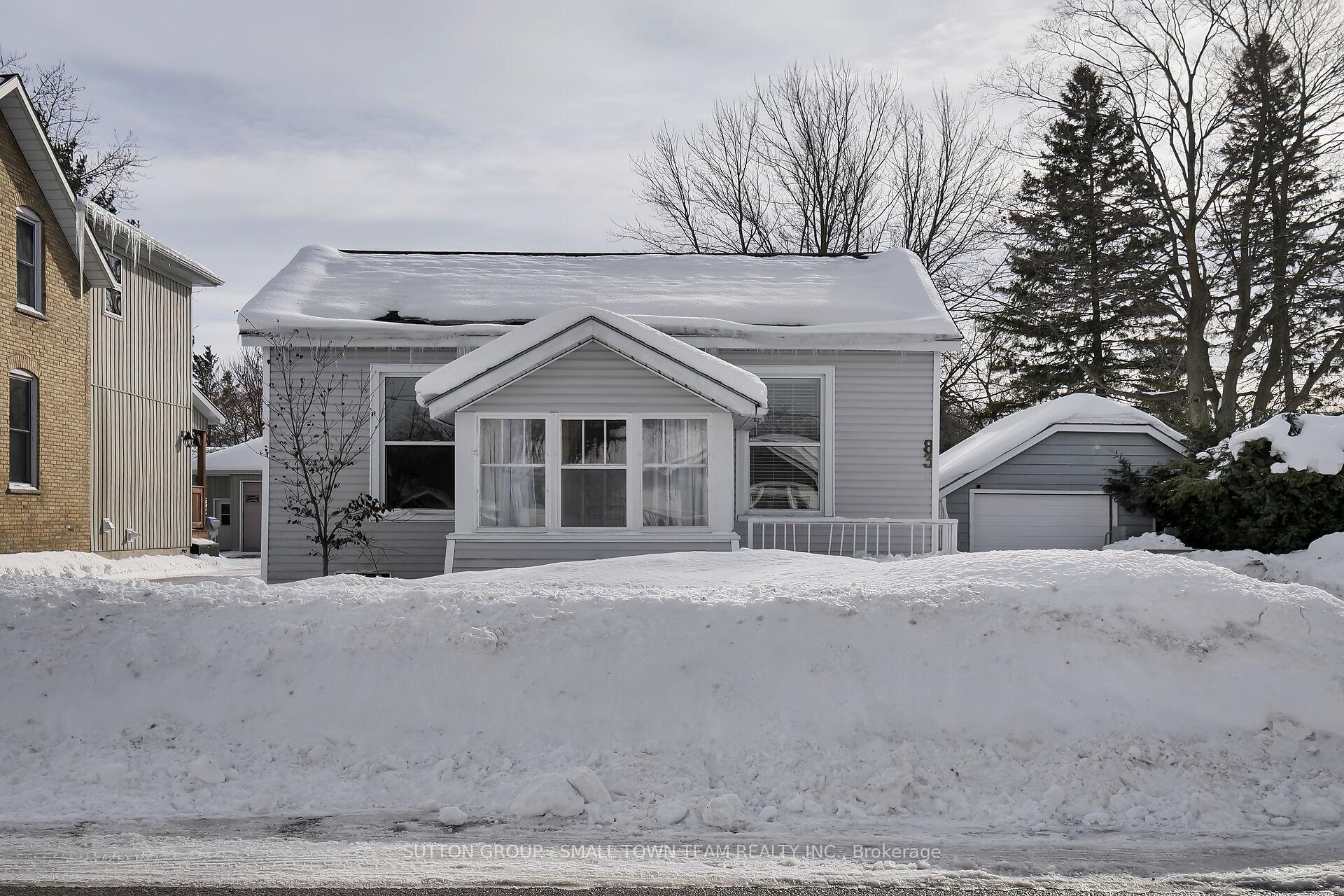 Front of 83 John Street W