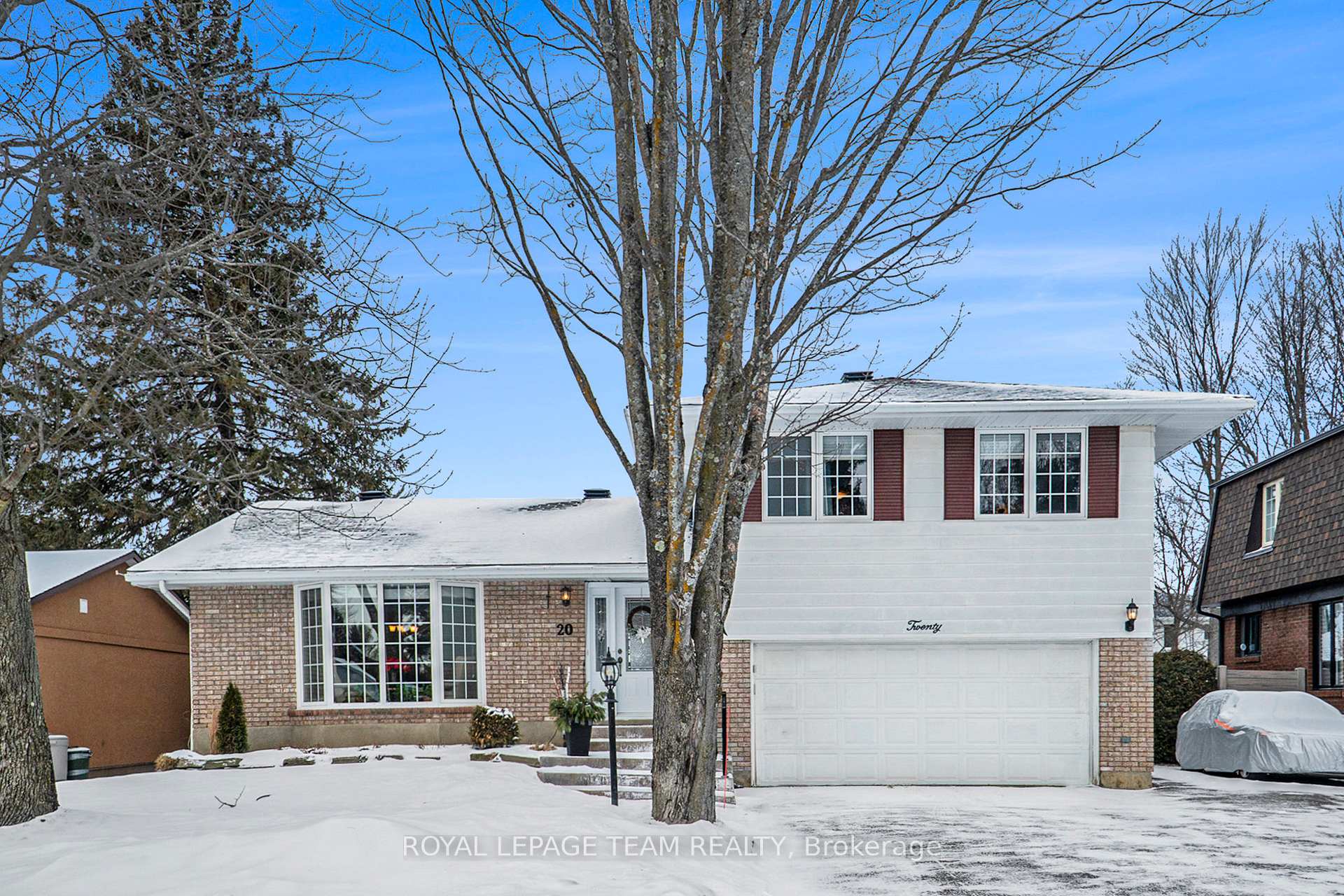Photo 1 of 20 Glendenning Drive, Ottawa, Arlington Woods — HOMEH