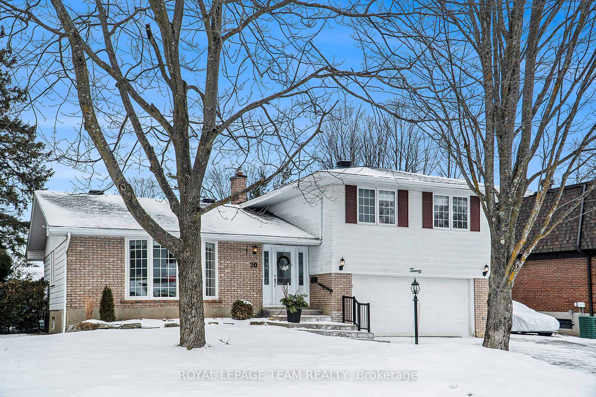 Photo 2 of 20 Glendenning Drive, Ottawa, Arlington Woods — HOMEH
