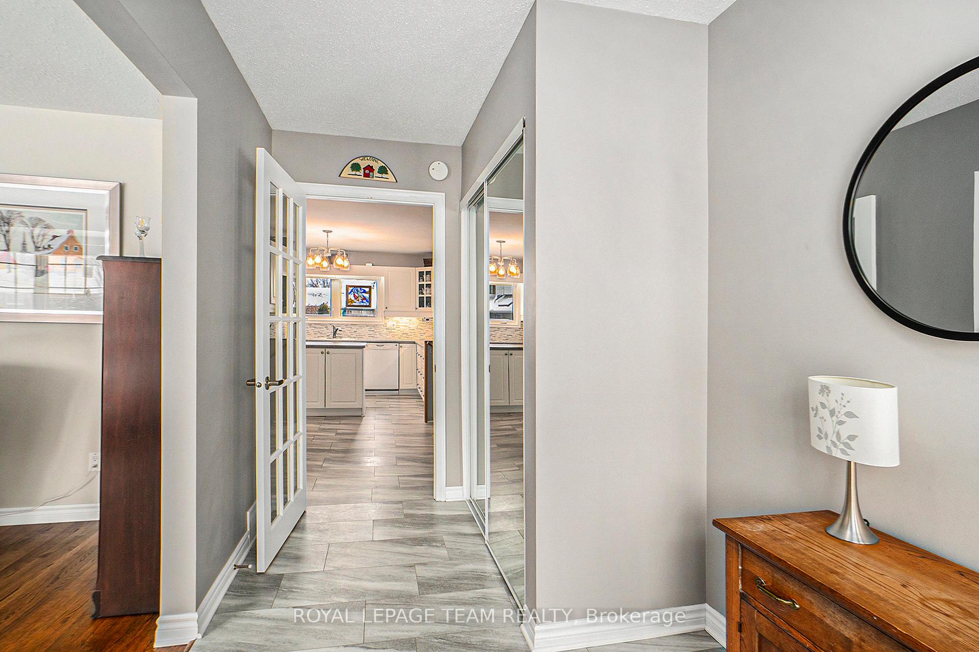 Photo 3 of 20 Glendenning Drive, Ottawa, Arlington Woods — HOMEH