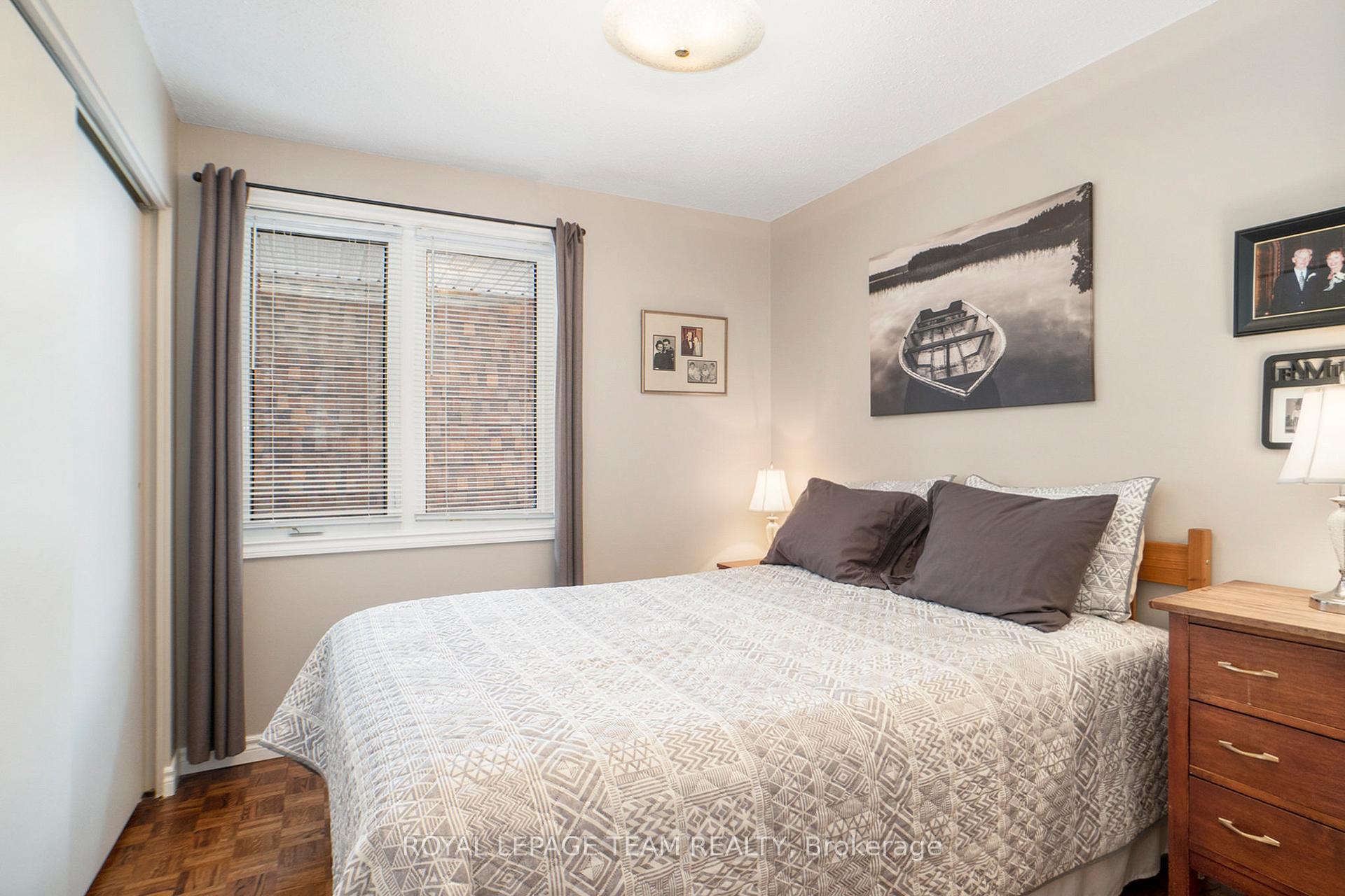 Photo 16 of 20 Glendenning Drive, Ottawa, Arlington Woods — HOMEH