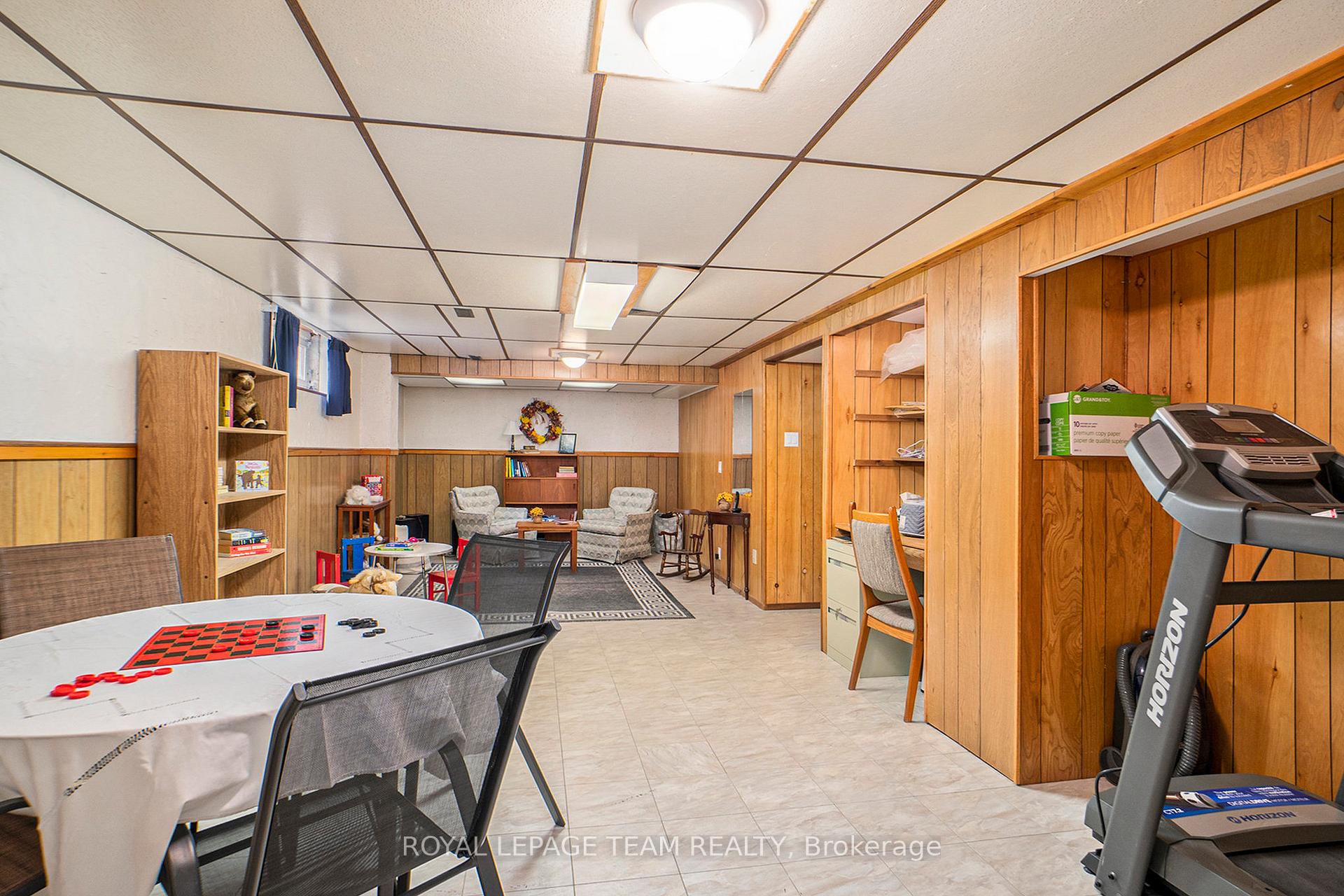 Photo 23 of 20 Glendenning Drive, Ottawa, Arlington Woods — HOMEH