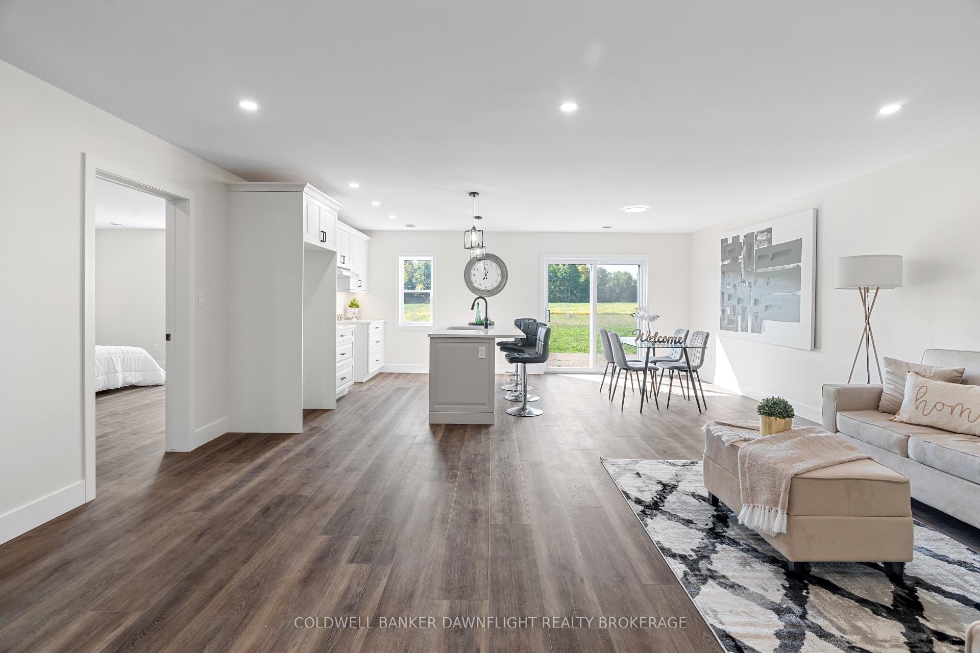 Photo 6 of 139 Victoria Avenue E, South Huron, Stephen — HOMEH