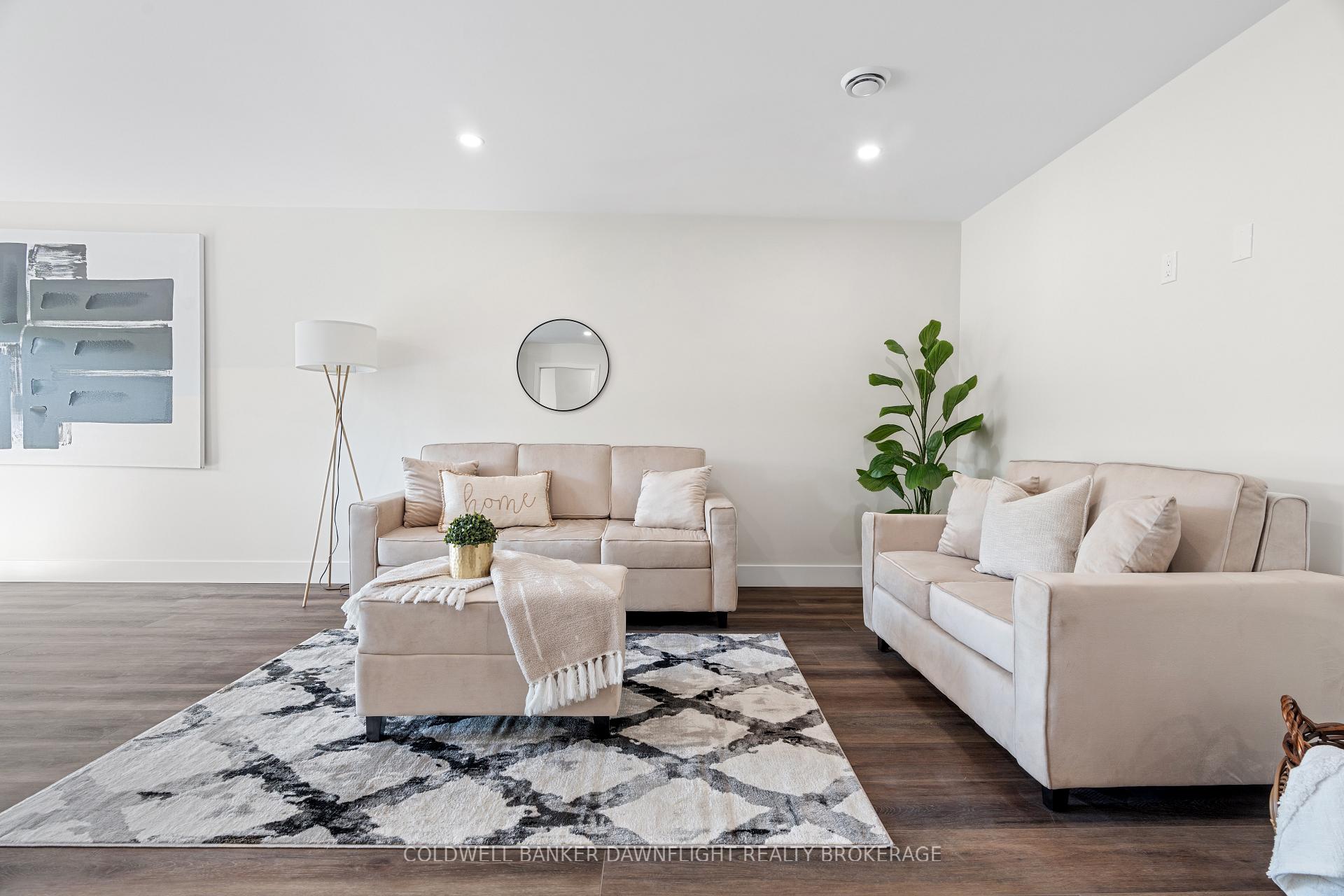 Photo 8 of 139 Victoria Avenue E, South Huron, Stephen — HOMEH