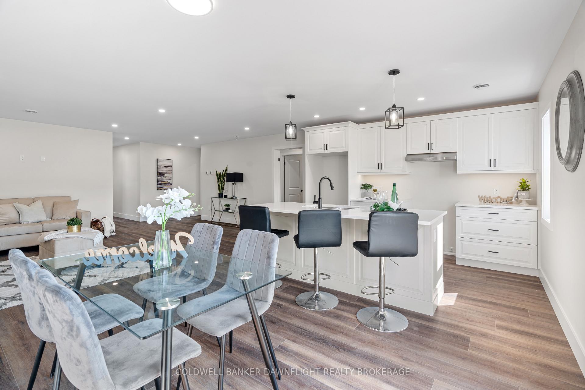 Photo 12 of 139 Victoria Avenue E, South Huron, Stephen — HOMEH
