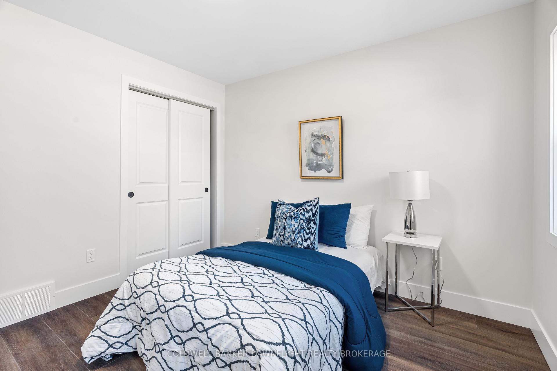 Photo 16 of 139 Victoria Avenue E, South Huron, Stephen — HOMEH