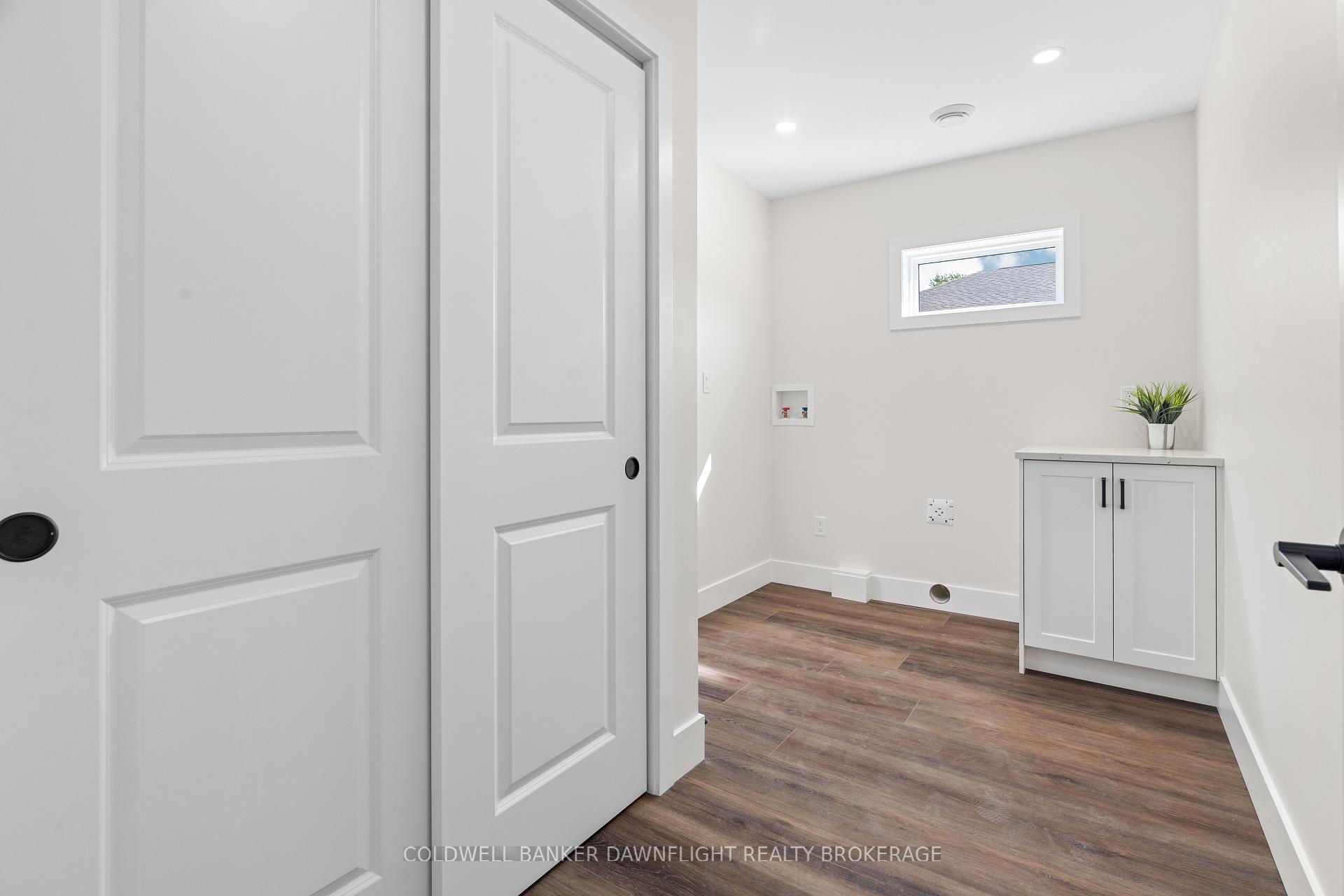 Photo 20 of 139 Victoria Avenue E, South Huron, Stephen — HOMEH
