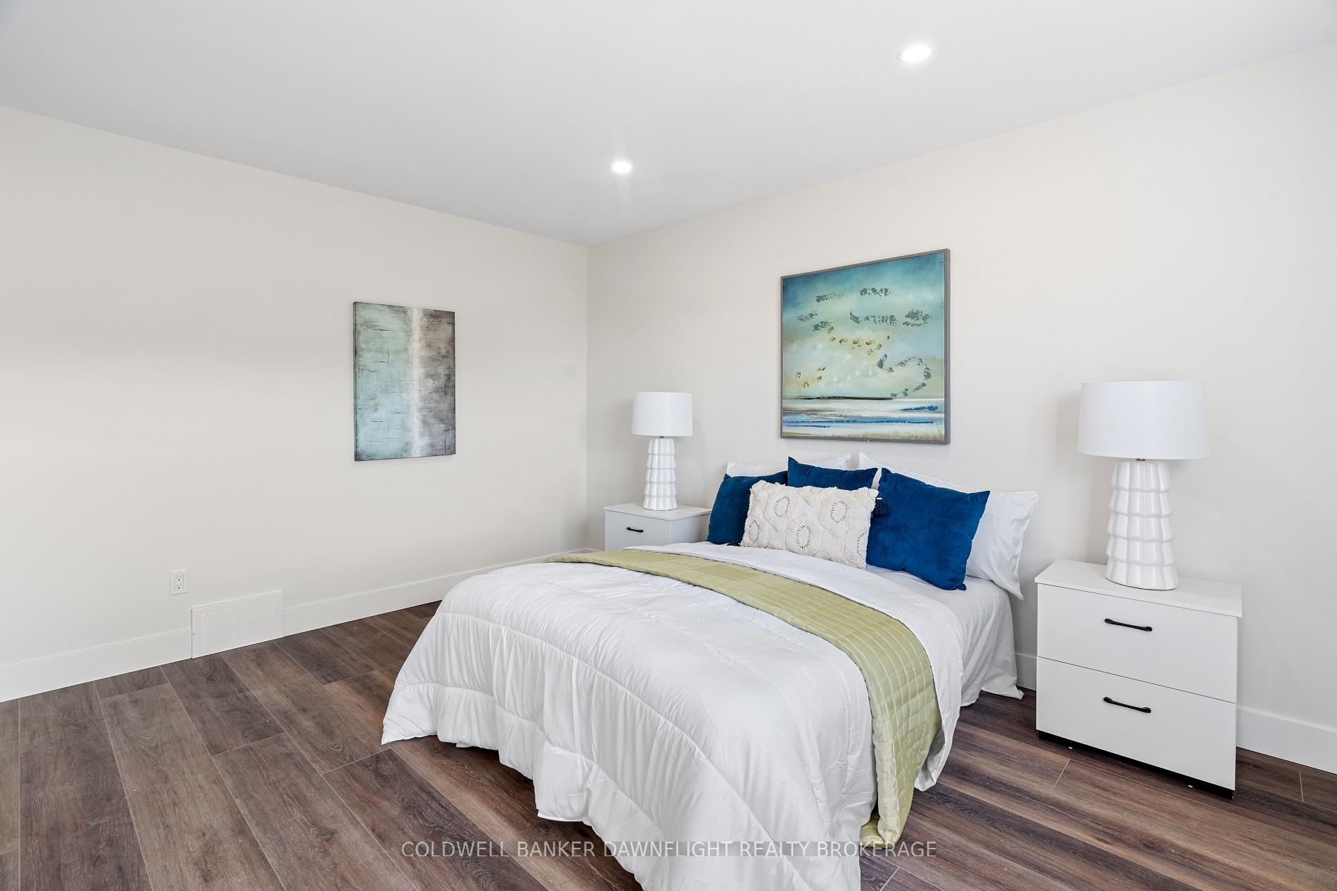 Photo 24 of 139 Victoria Avenue E, South Huron, Stephen — HOMEH
