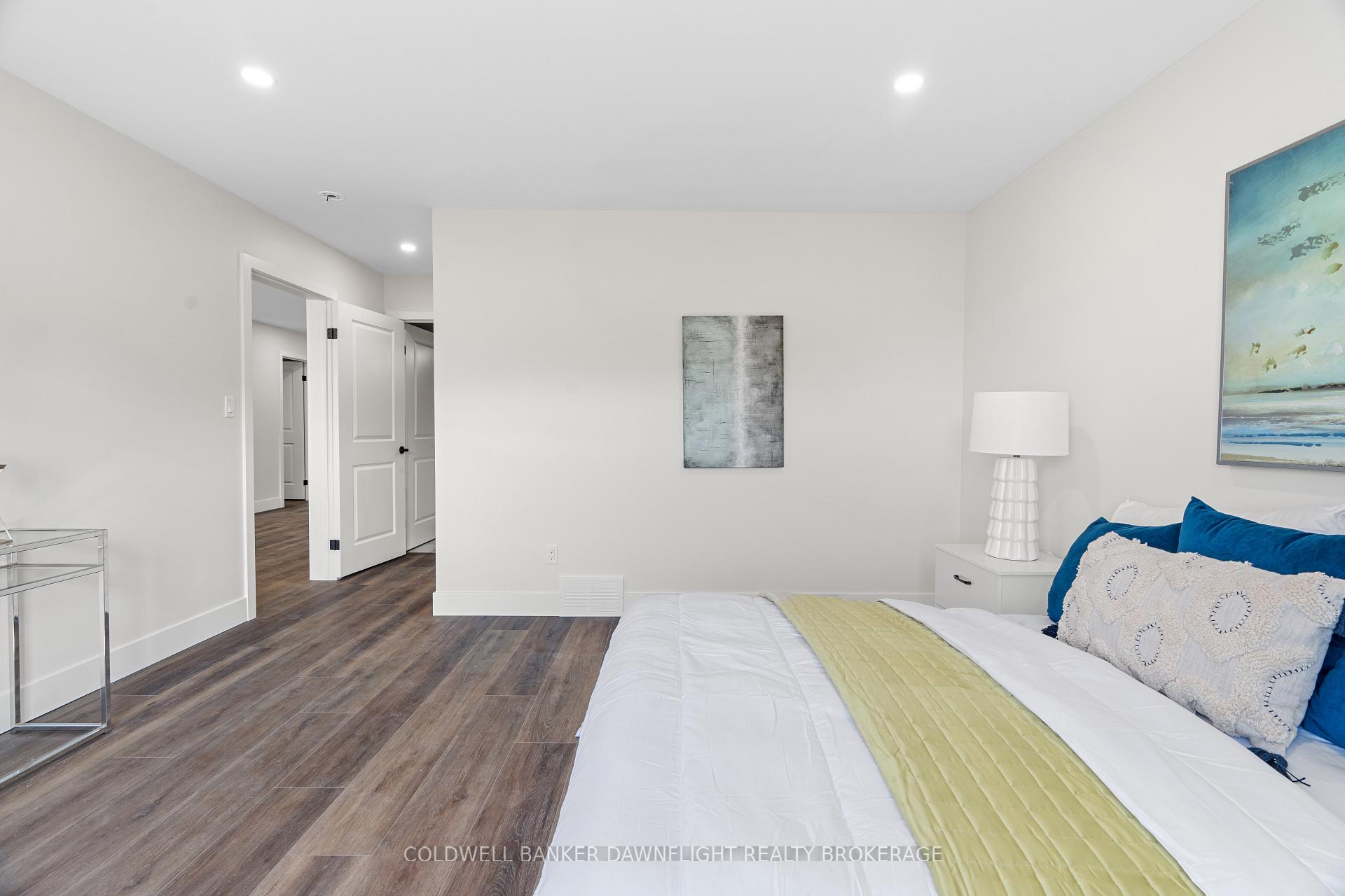 Photo 25 of 139 Victoria Avenue E, South Huron, Stephen — HOMEH