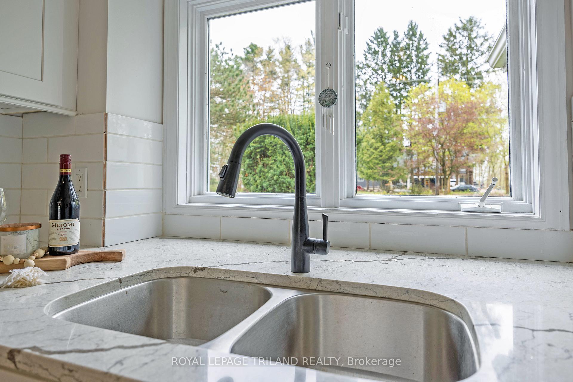 Photo 11 of 37412 Lake Line, Southwold, Rural Southwold — HOMEH