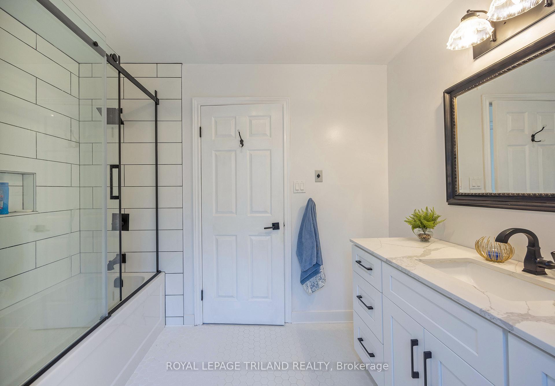 Photo 18 of 37412 Lake Line, Southwold, Rural Southwold — HOMEH