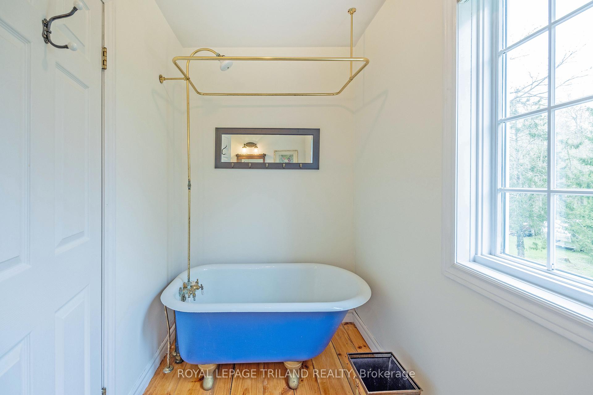 Photo 27 of 37412 Lake Line, Southwold, Rural Southwold — HOMEH