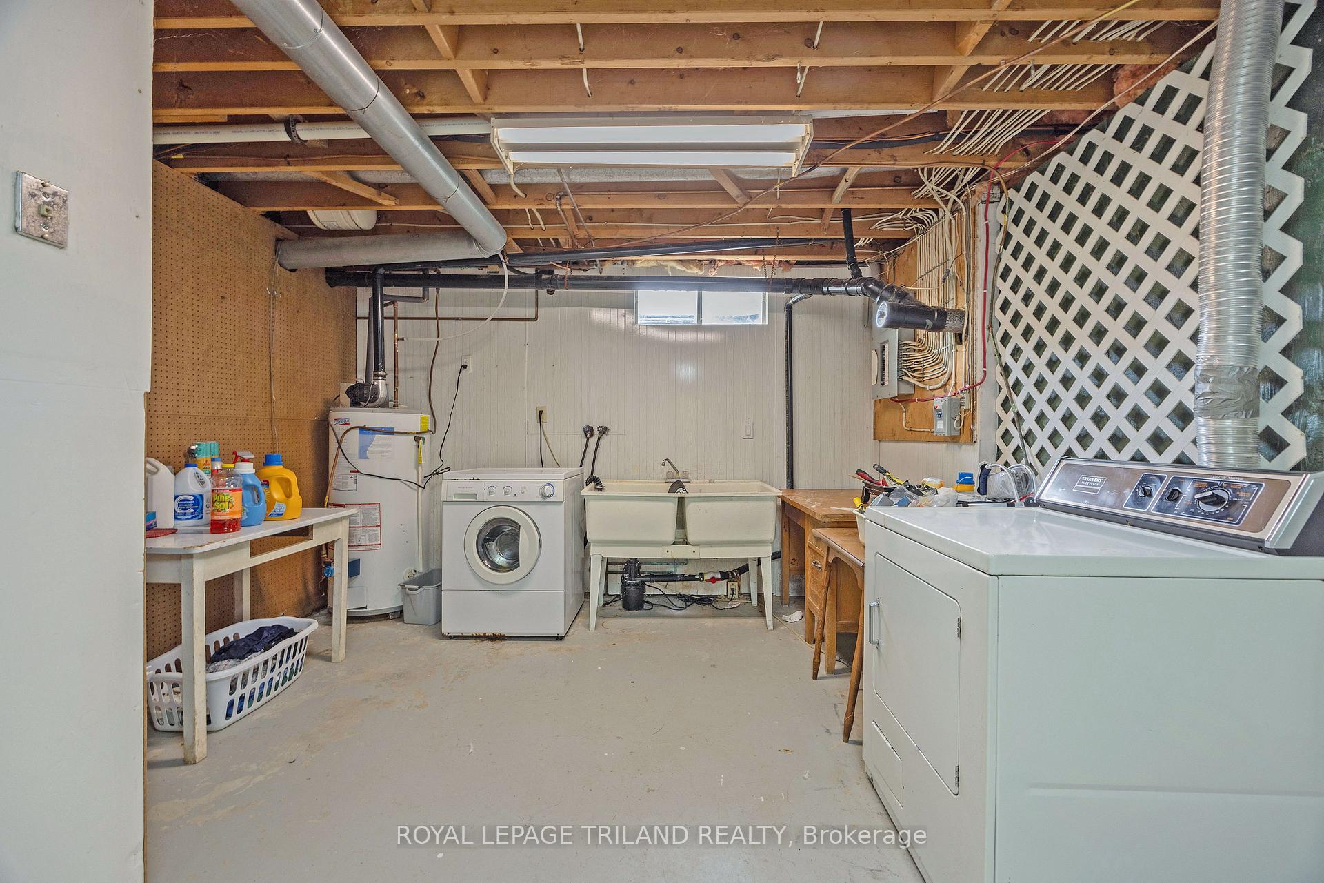 Photo 33 of 37412 Lake Line, Southwold, Rural Southwold — HOMEH