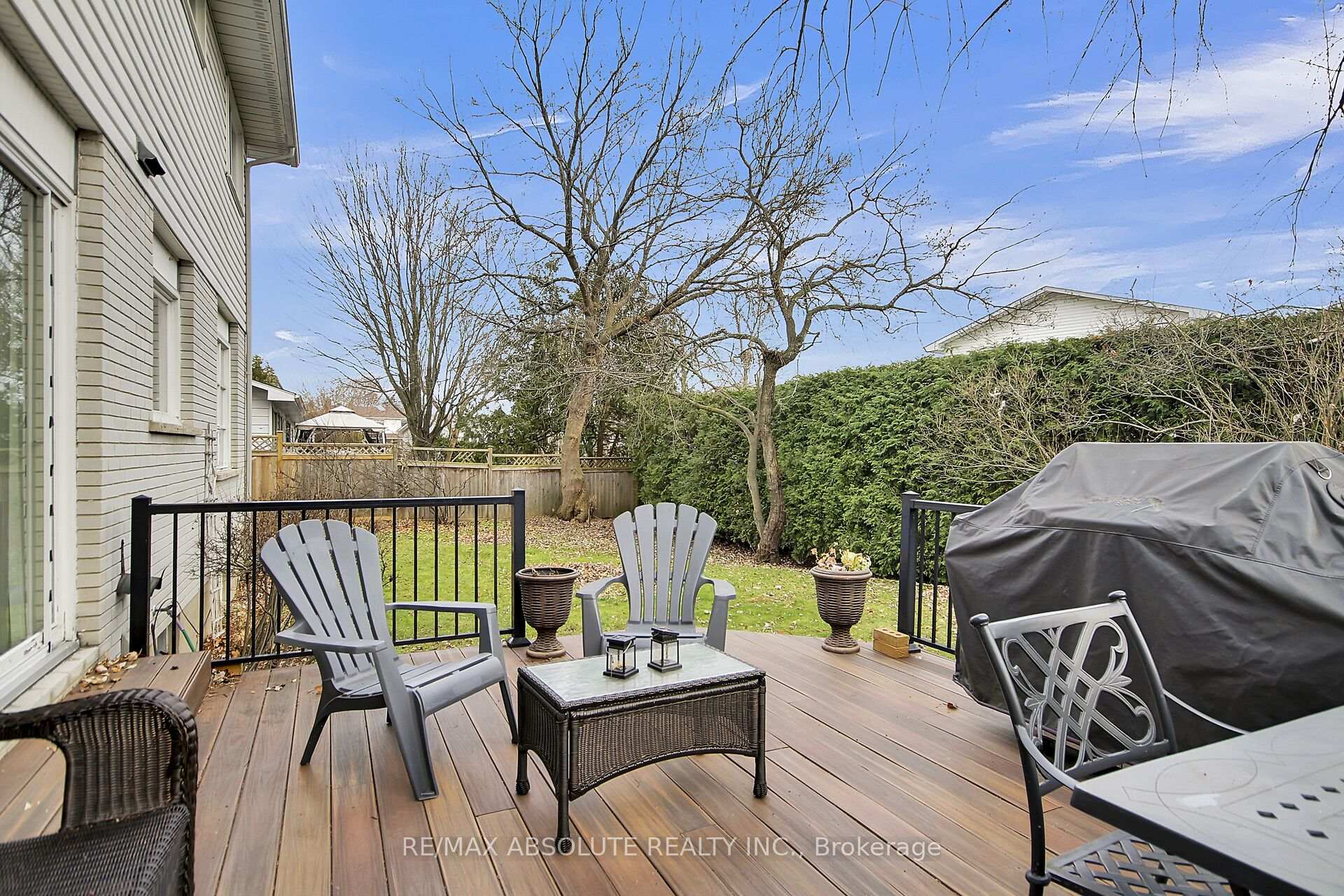 Photo 24 of 8 Aurora Crescent, Ottawa, Manordale — HOMEH