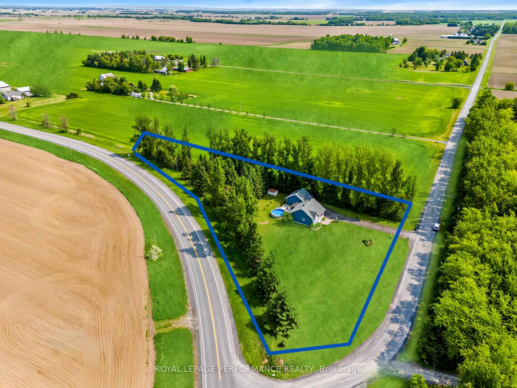 Photo 13 of 21845 Concession 3, South Glengarry, South Glengarry (Lancaster) Twp — HOMEH
