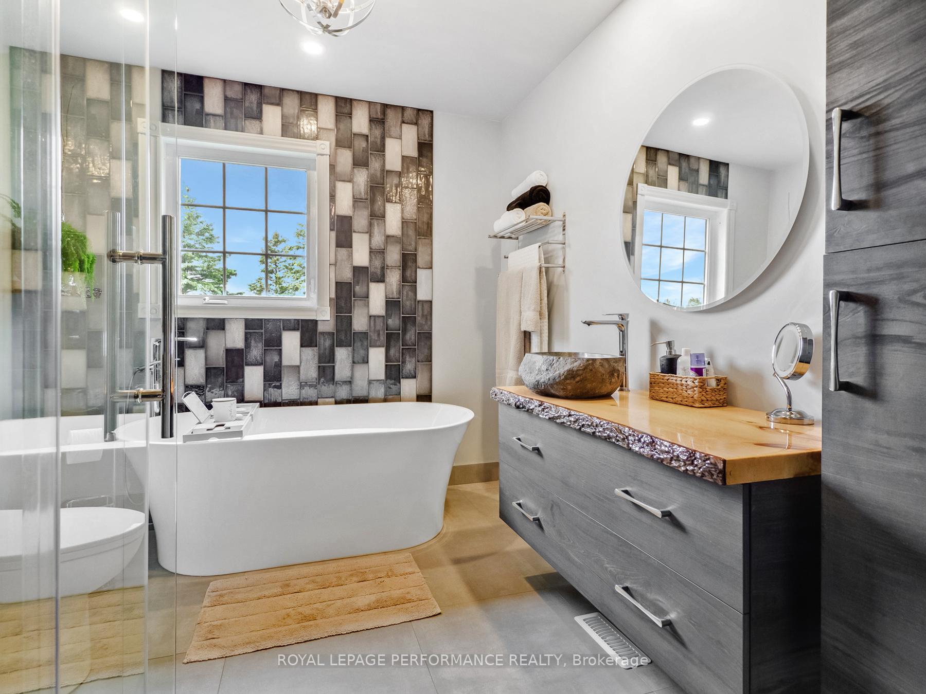 Photo 30 of 21845 Concession 3, South Glengarry, South Glengarry (Lancaster) Twp — HOMEH