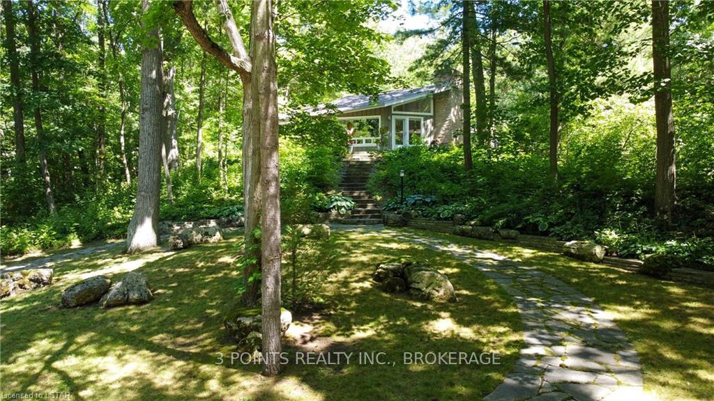 Photo 4 of 4 Frances Crescent, South Huron, Stephen — HOMEH