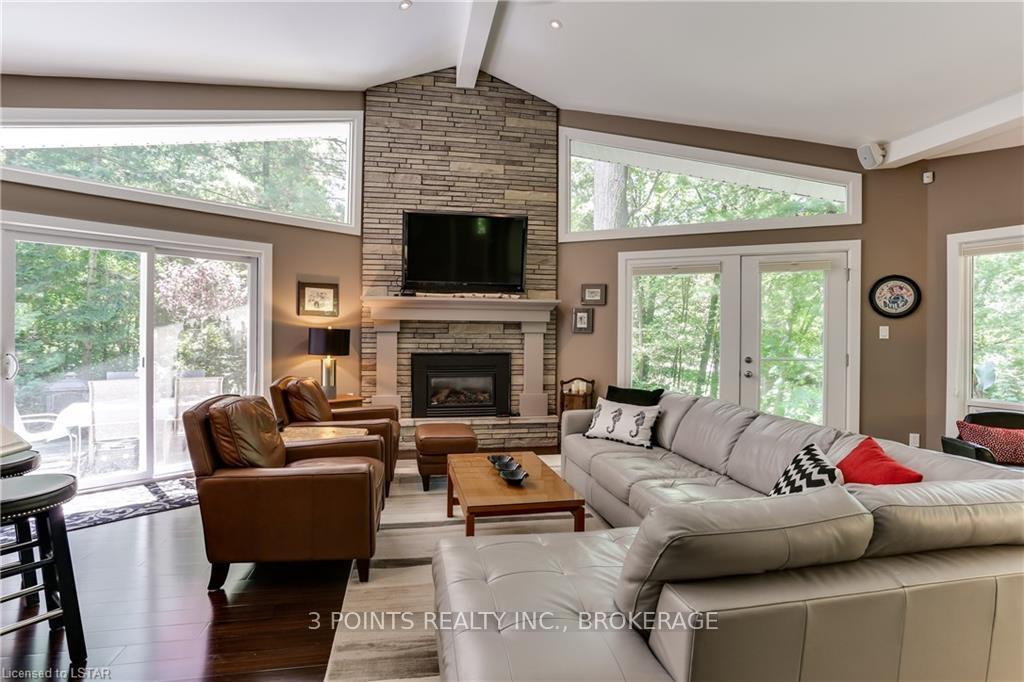 Photo 14 of 4 Frances Crescent, South Huron, Stephen — HOMEH