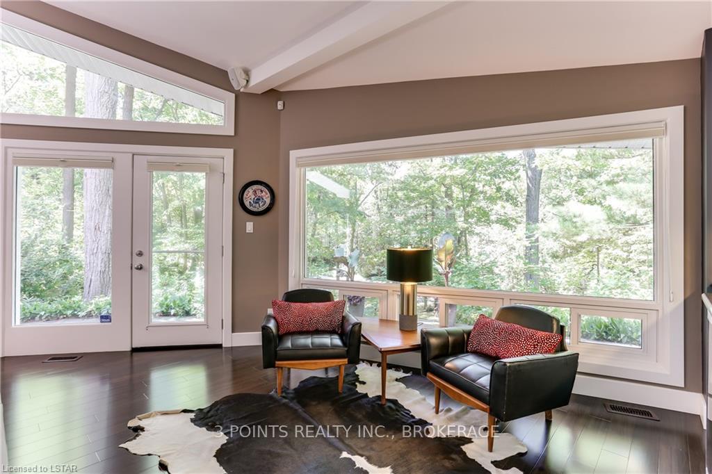 Photo 17 of 4 Frances Crescent, South Huron, Stephen — HOMEH