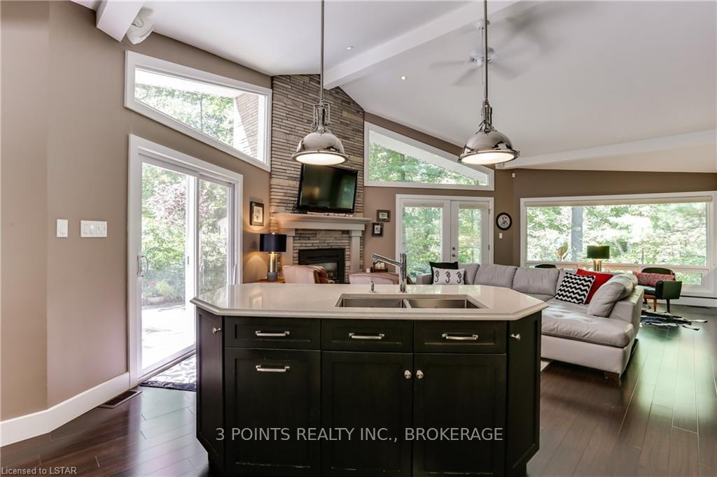 Photo 23 of 4 Frances Crescent, South Huron, Stephen — HOMEH