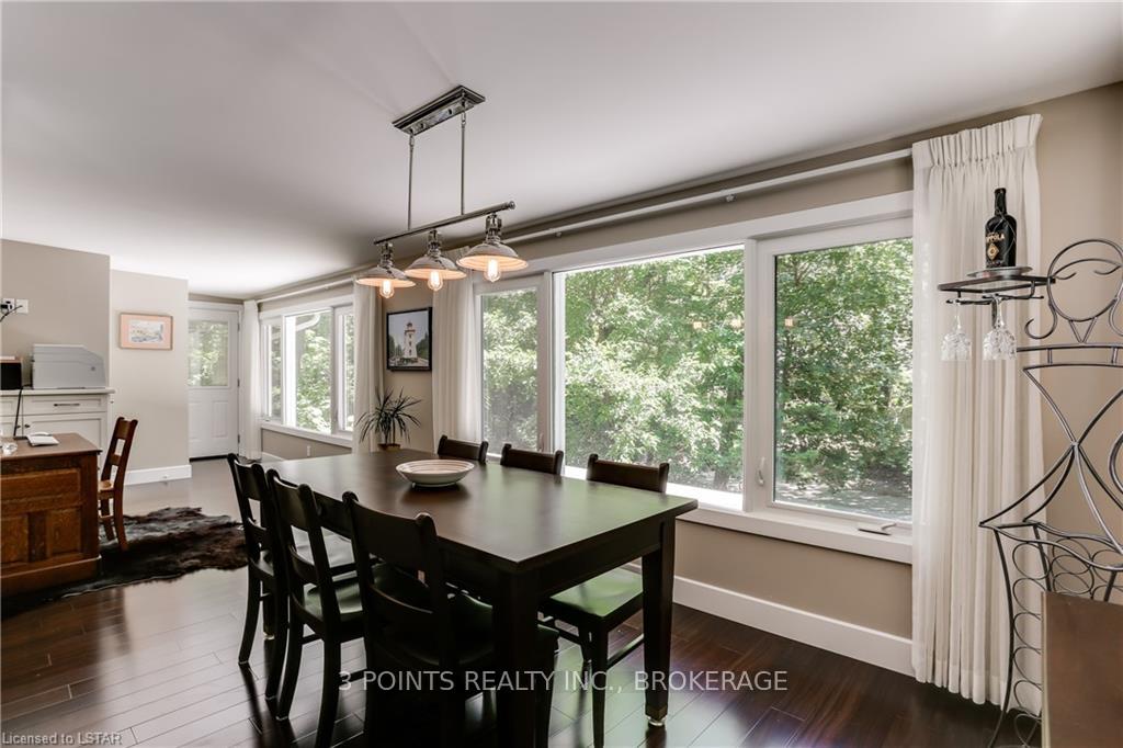 Photo 25 of 4 Frances Crescent, South Huron, Stephen — HOMEH