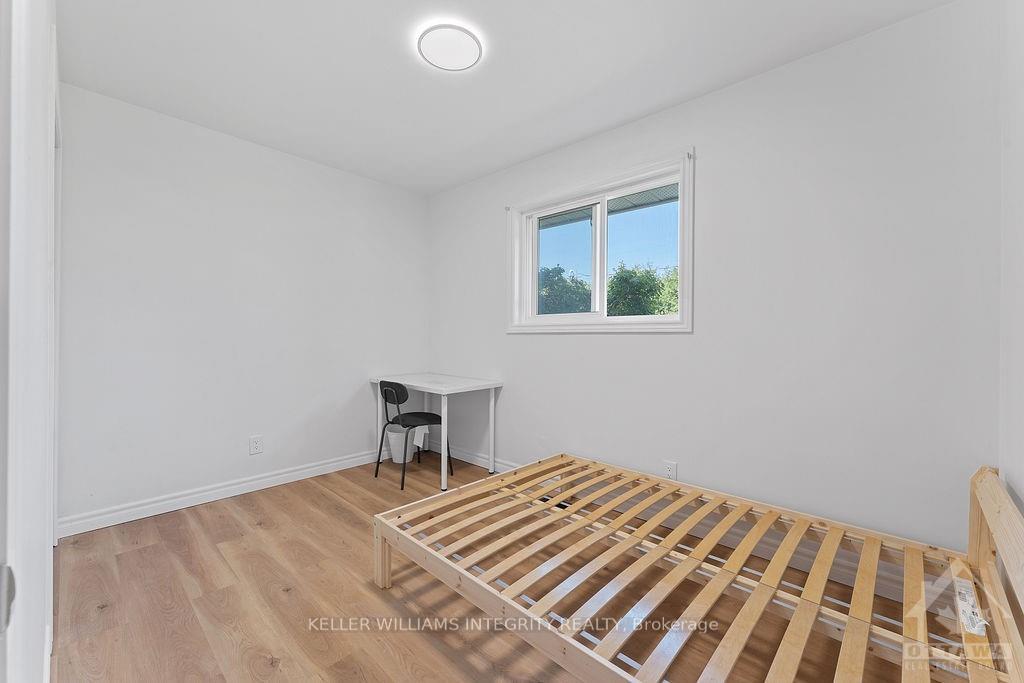 Photo 16 of 28 Fairhill Crescent, Ottawa, Manordale — HOMEH
