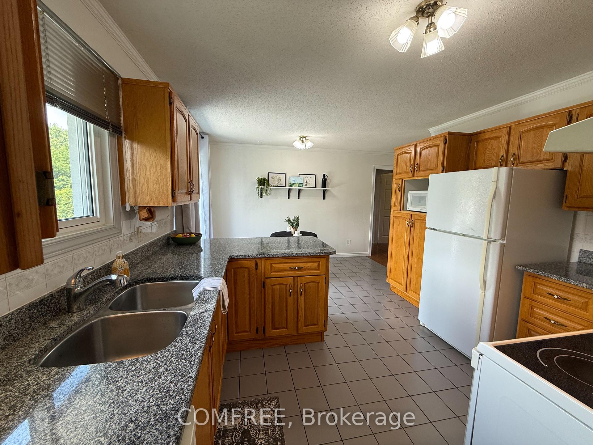 Photo 6 of 64 Menard Street, Russell, Embrun — HOMEH