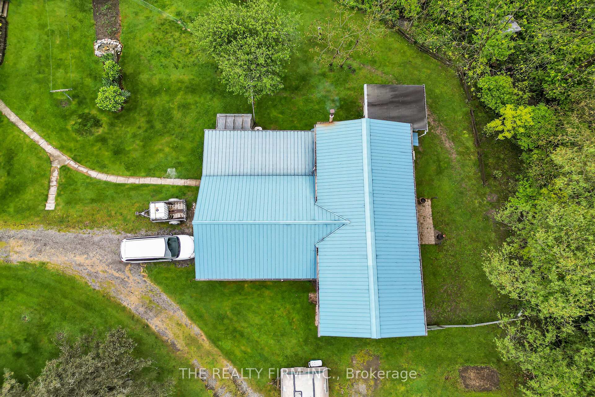 Photo 7 of 4053 Thomas Road, Southwold, Rural Southwold — HOMEH