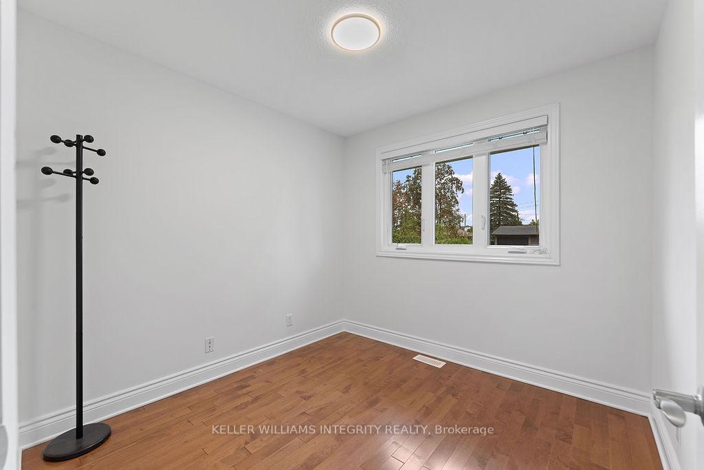 Photo 17 of 52 Pritchard Drive, Ottawa, Manordale — HOMEH
