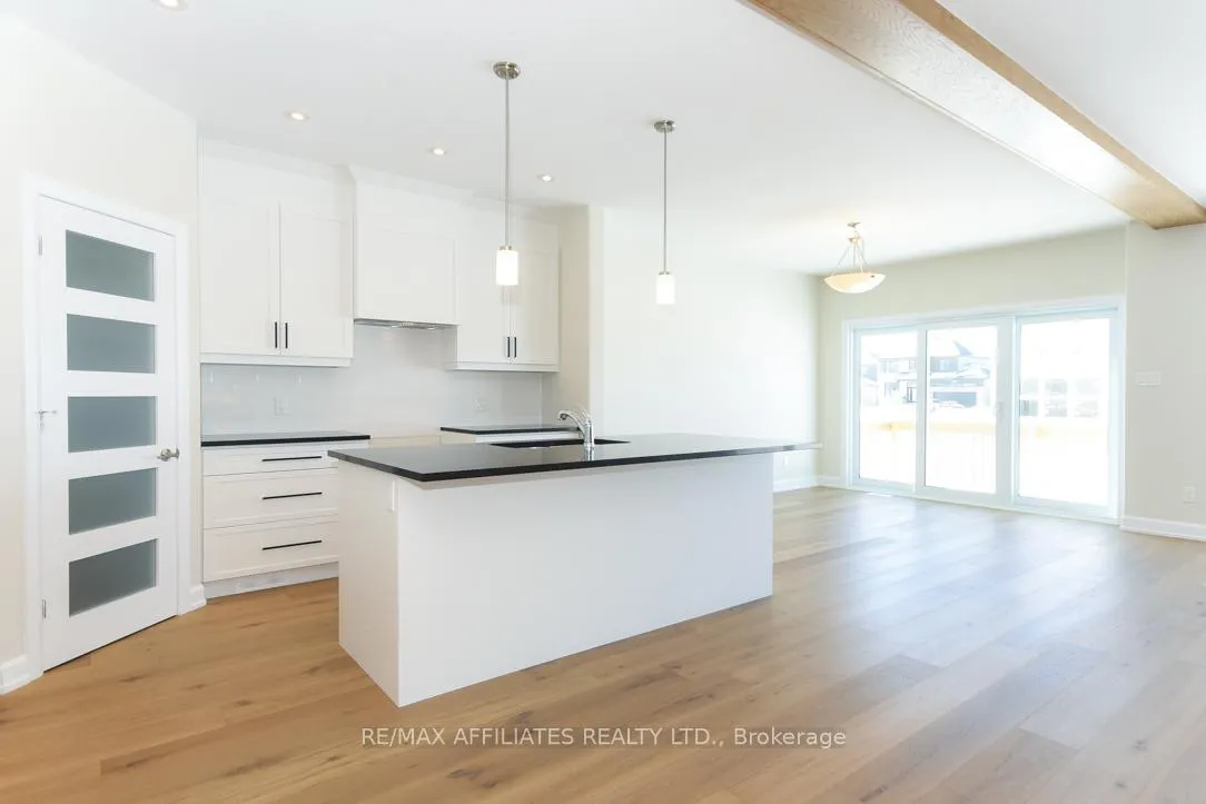 Photo 9 of 1060 Chablis Crescent, Russell, Embrun — HOMEH