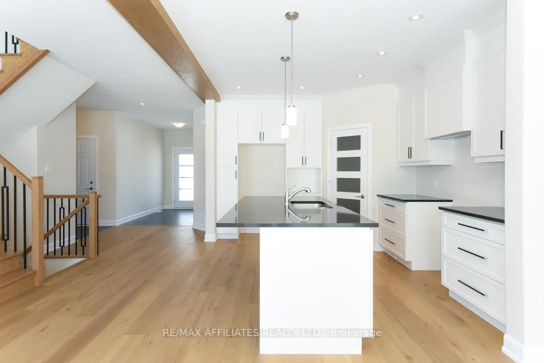Photo 10 of 1060 Chablis Crescent, Russell, Embrun — HOMEH